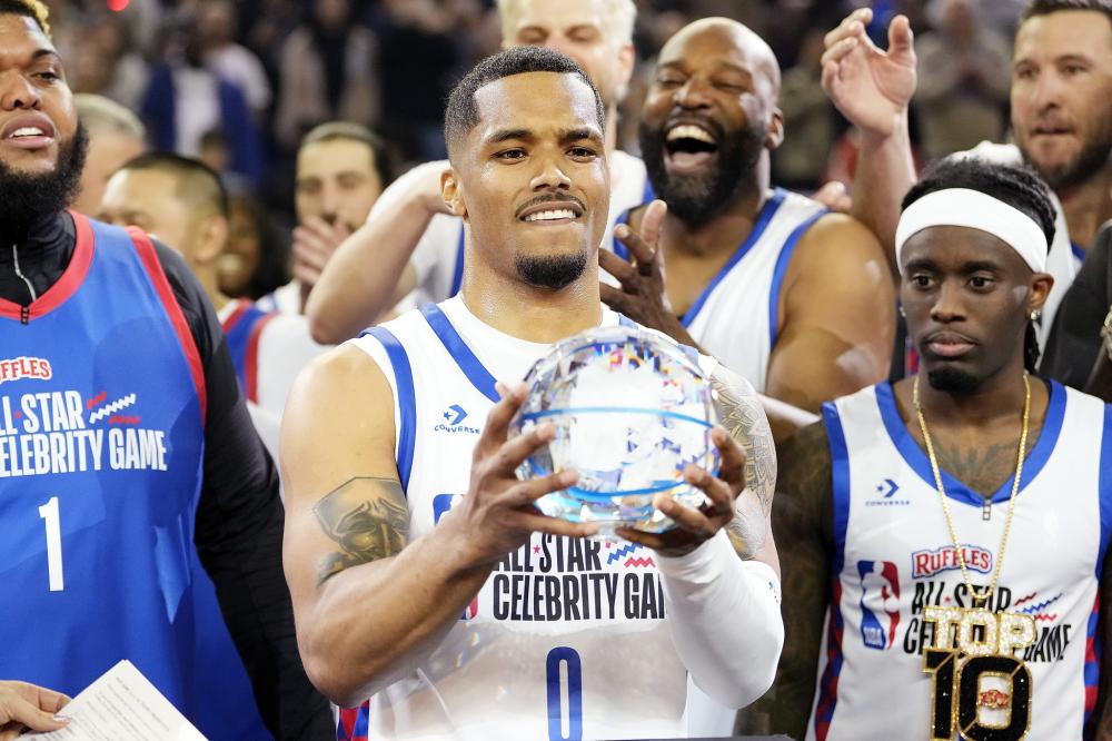 边后卫在进 边后卫在进